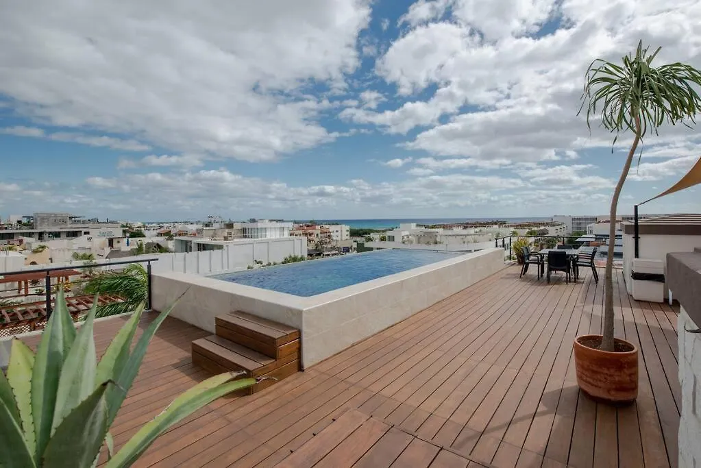 Location- 3-Bdr Penth-150 Mbps- Pool- Priv Rooftop Playa del Carmen Apartment